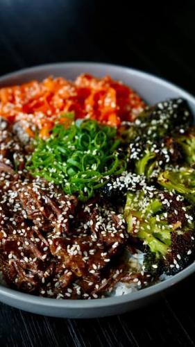 Teriyaki Shredded Beef Bowl 🥩🥦🥕