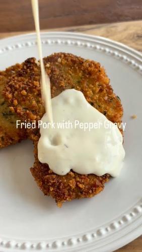 Fried Pork with Pepper Gravy