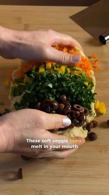 Savory veggies & herb buns