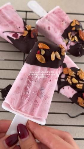 Choc Raspberry Frozen Yoghurt Pops