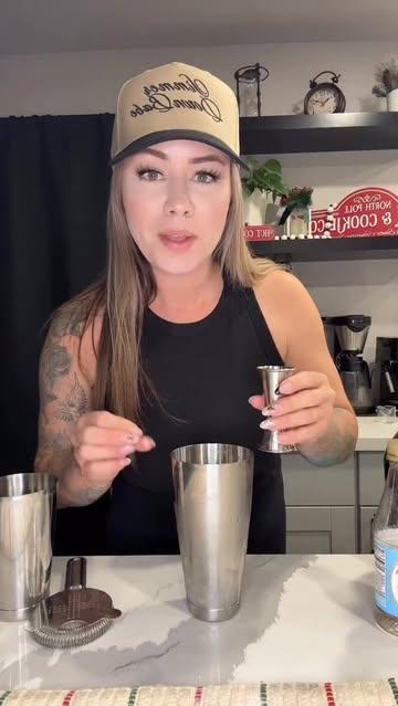 GIRLS NIGHT (& cocktails)