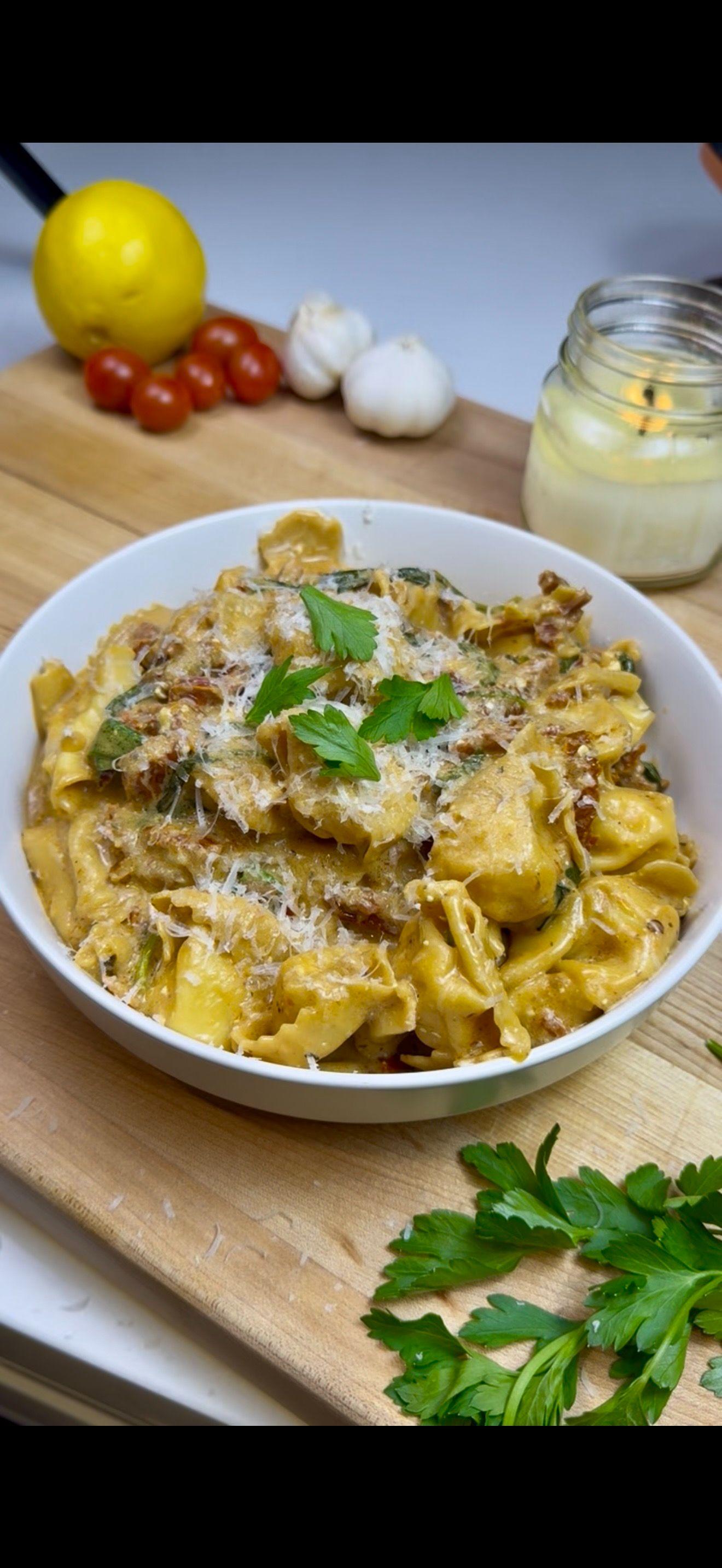 One Pot Creamy Tuscan Tortellini