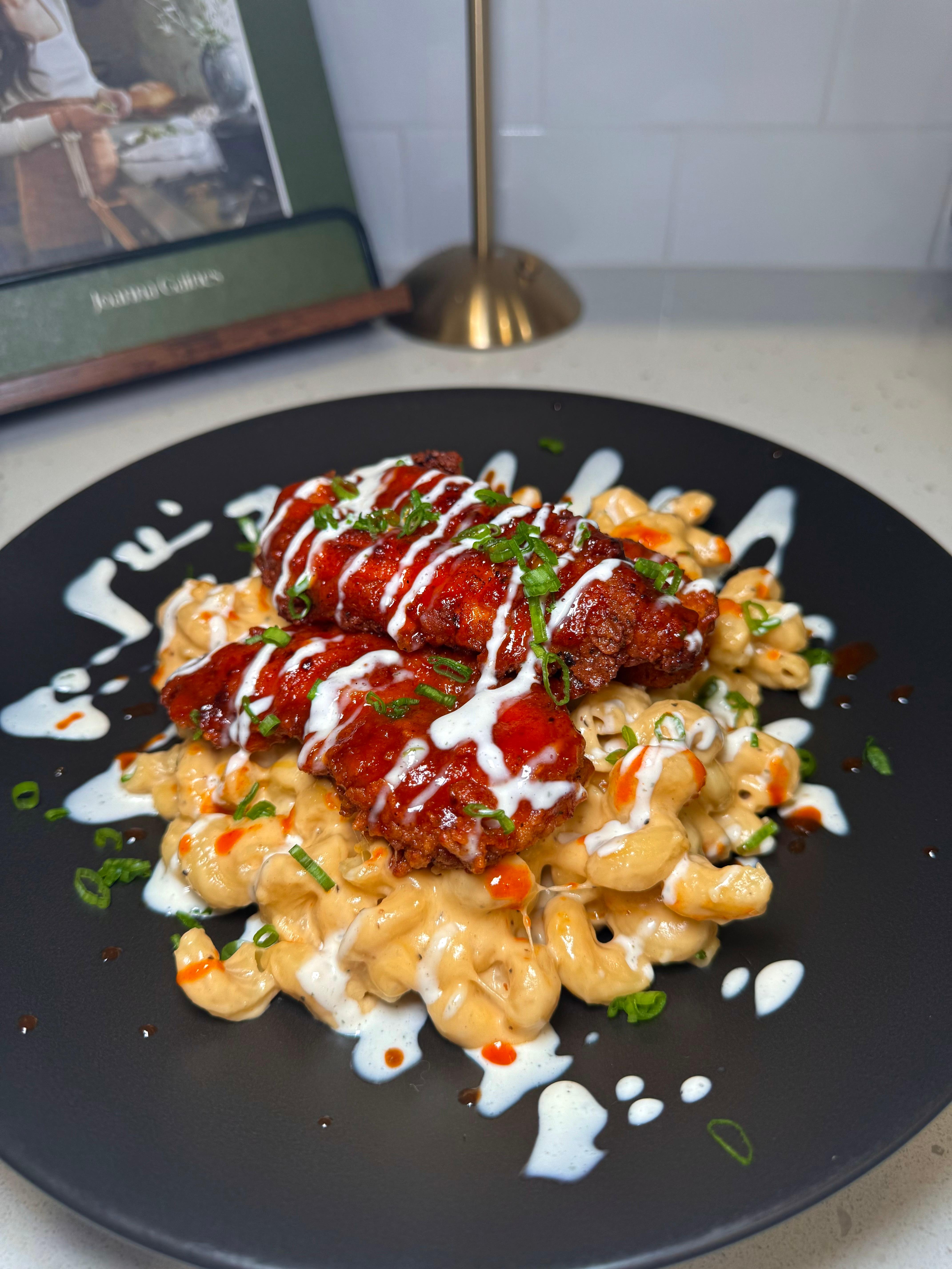 Hot Honey Chicken w/ Mac & Cheese
