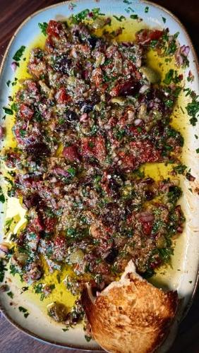 Addictive Oven-Roasted Garlic Dip