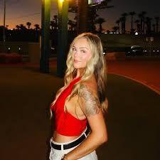 taryn_eliseee